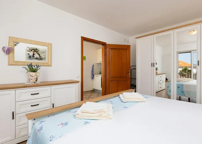 Konukevi Barjaktaric 4*